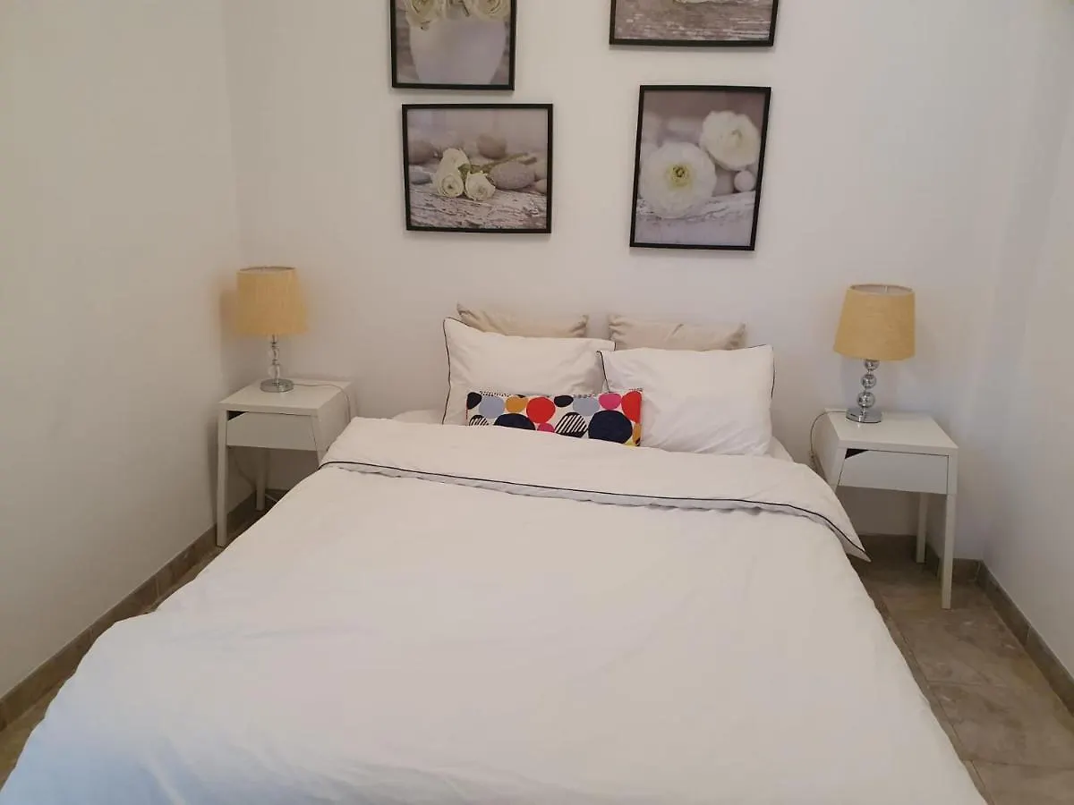 Alfama Apartment With Balcony Lisbon Portugal